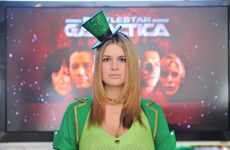 Hot amateur leprechaun Danielle displays her big naturals & toys with a dildo